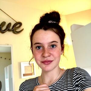 Meet your Posher, Gabby